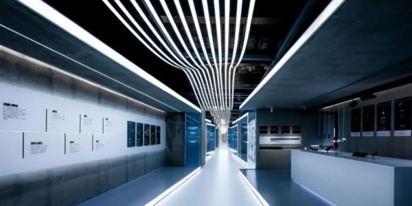 展廳燈光設計打造沉浸式展示空間的藝術(shù)